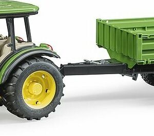 John Deere 5115 M with tipping trailer