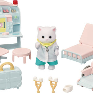 Calico Critters: Village Doctor Starter Set