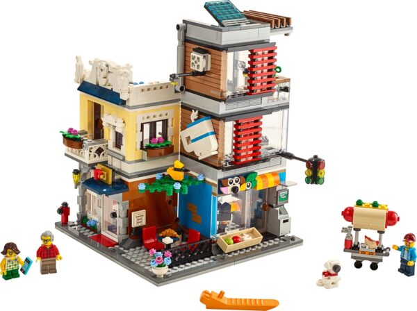 LEGO® Creator 3-in-1: Townhouse Pet Shop & Café