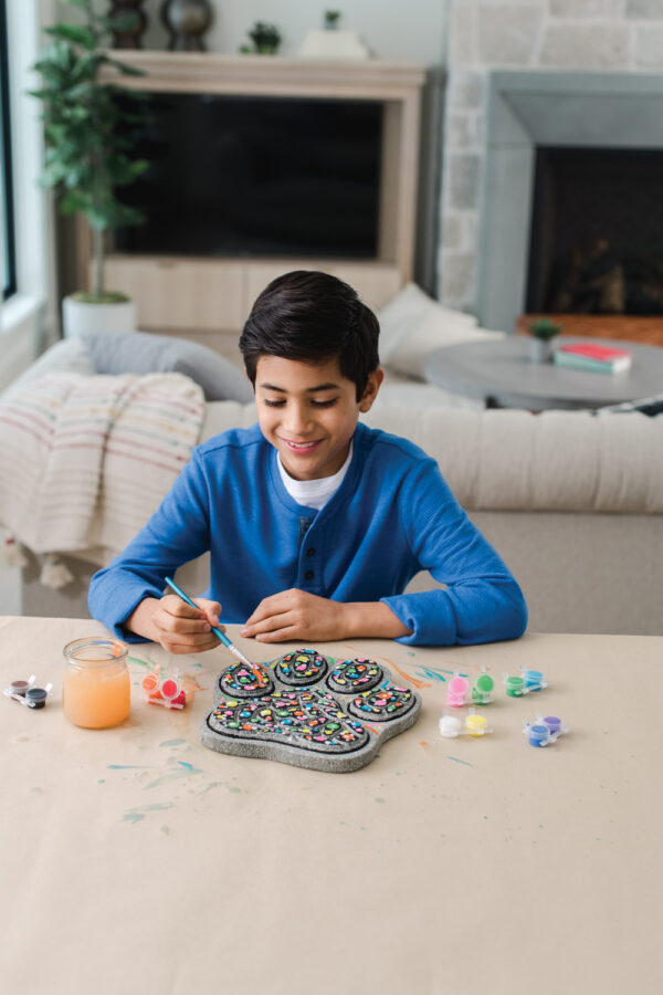 Paint Your Own Stepping Stone: Paw Print