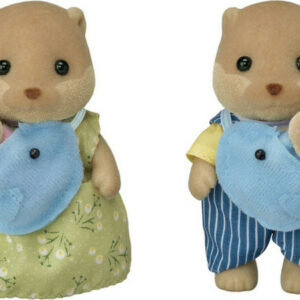 Splashy Otter Family